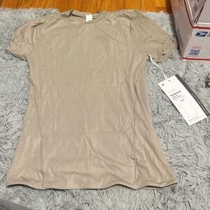 Lululemon Athletica Beige Short Sleeve Tee